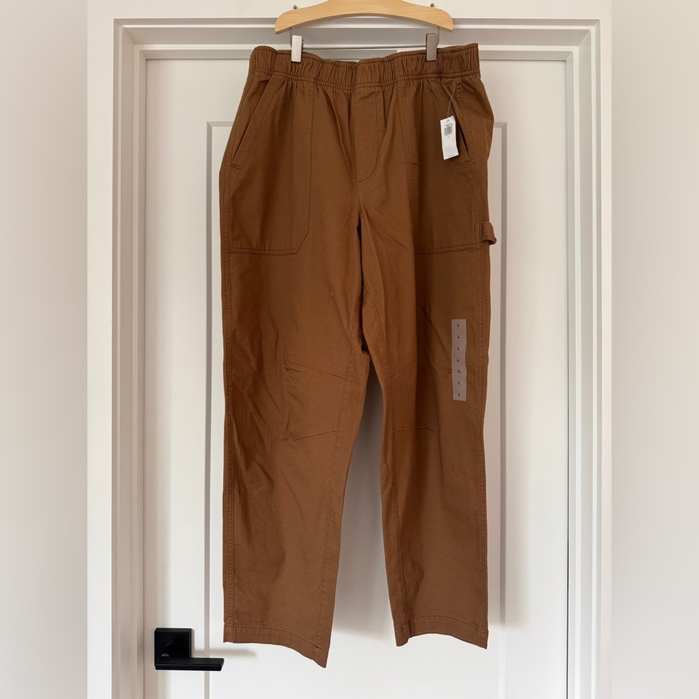 Old Navy women's Pulla Cargo Pants in Camel Brown - NWT size large